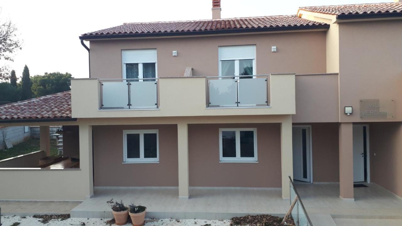 Vila Veronika 2 بولا المظهر الخارجي الصورة