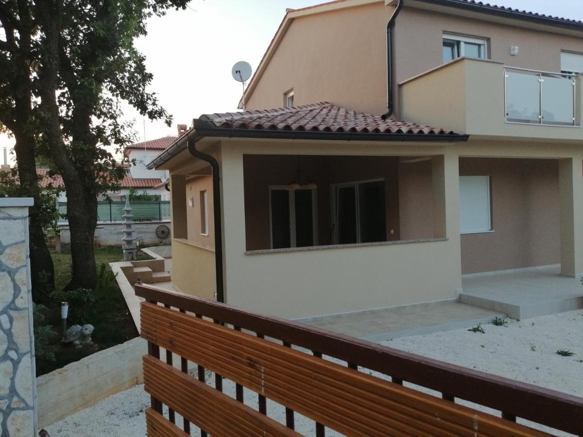 Vila Veronika 2 بولا المظهر الخارجي الصورة
