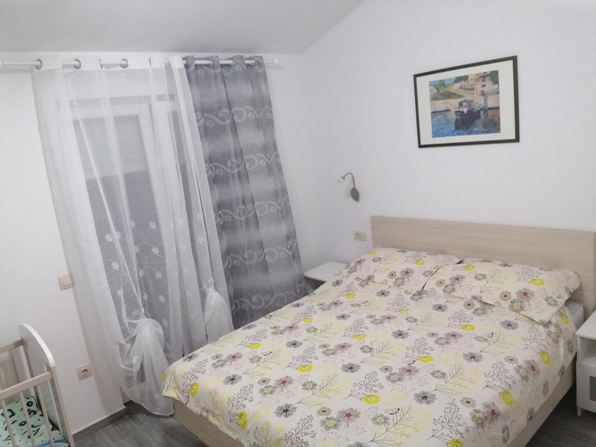 Vila Veronika 2 بولا المظهر الخارجي الصورة